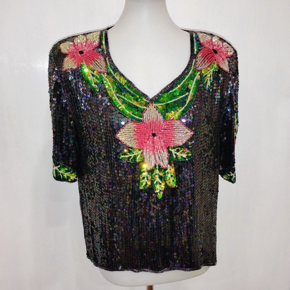IRIDESCENT SQUINED FLORAL TOP - Picture 2 of 9